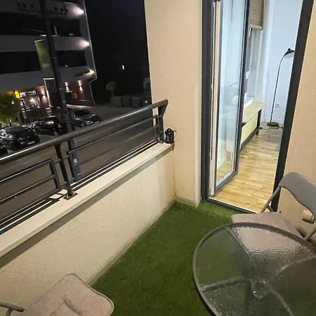 Mir Apartament *