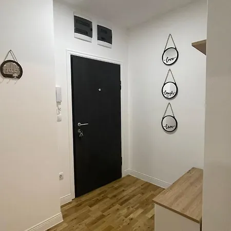 Apartament Mir
